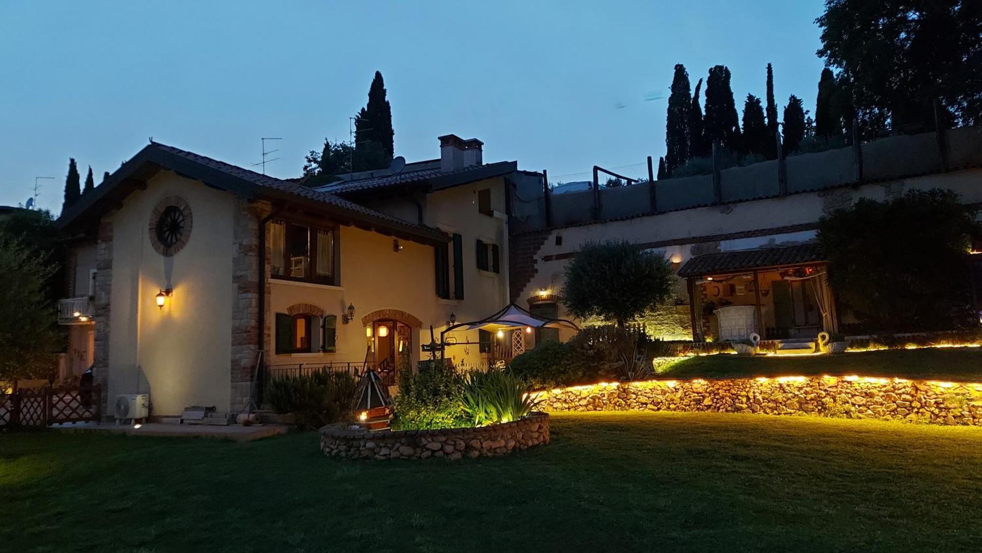 B&B Corte Colli Antichi Sona Exterior foto